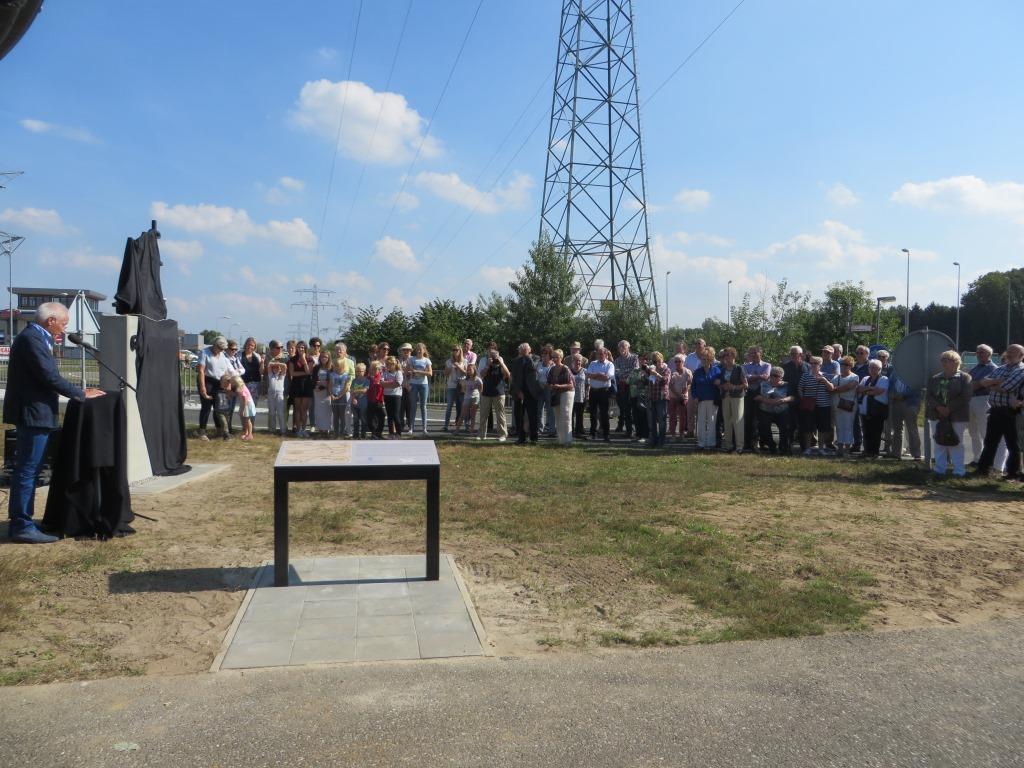 onthulling galgenberg 05